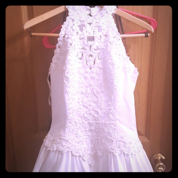 sweetheart gowns Dresses & Skirts - !EVERYTHING GOES! white halter wedding dress.